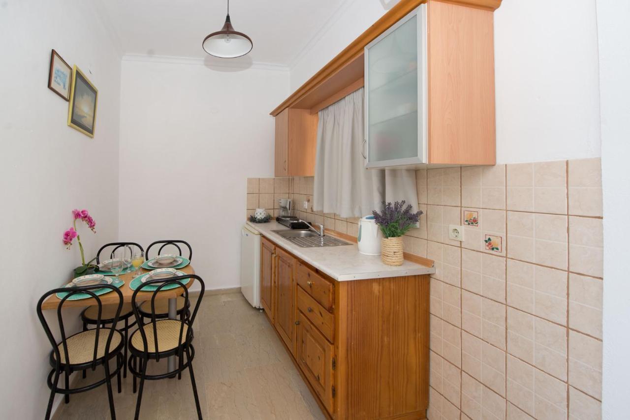 Spiros And Polyxeni Apartments Afión Екстериор снимка