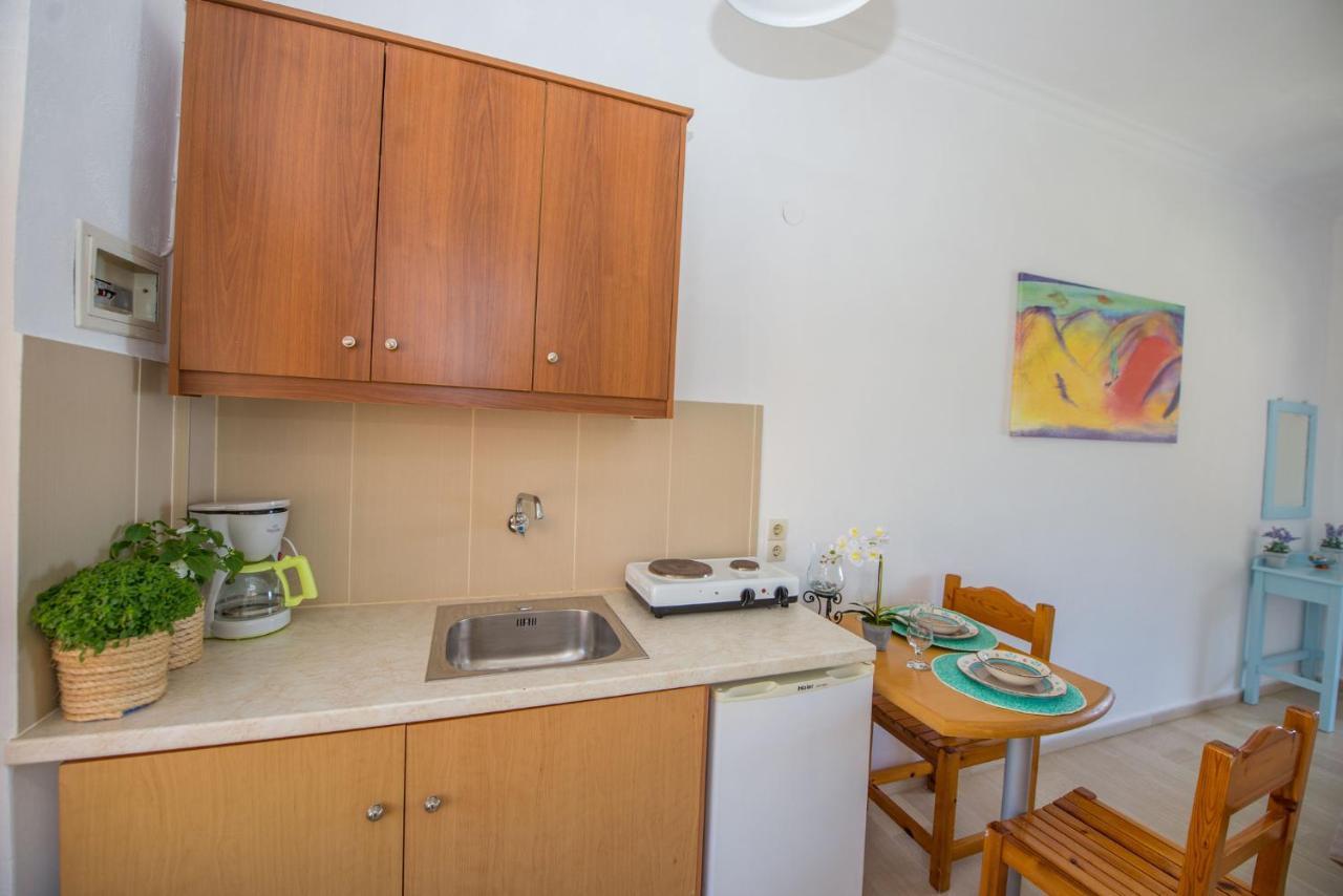 Spiros And Polyxeni Apartments Afión Екстериор снимка