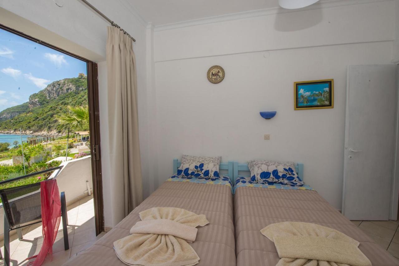 Spiros And Polyxeni Apartments Afión Екстериор снимка