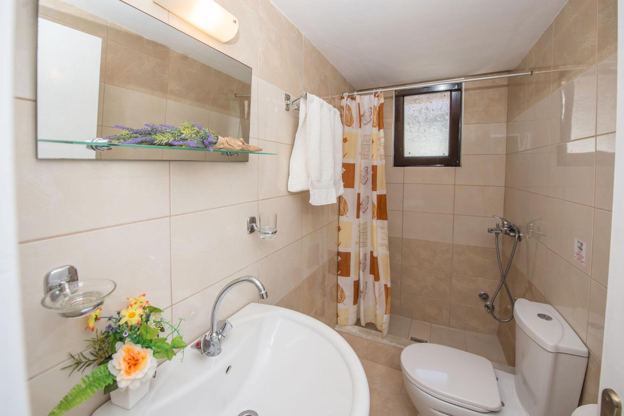 Spiros And Polyxeni Apartments Afión Екстериор снимка