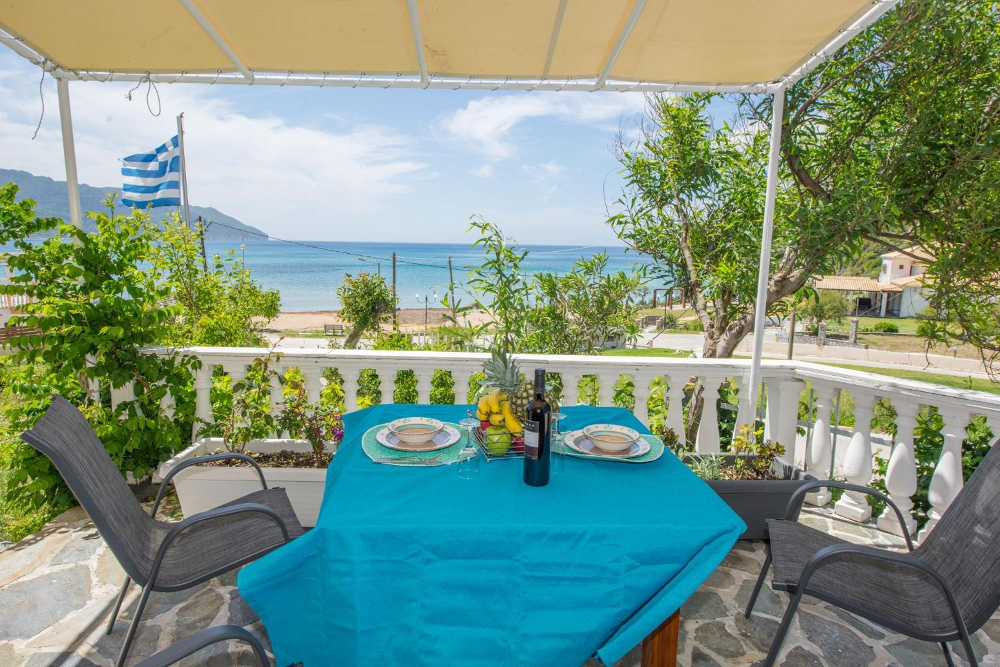 Spiros And Polyxeni Apartments Afión Екстериор снимка